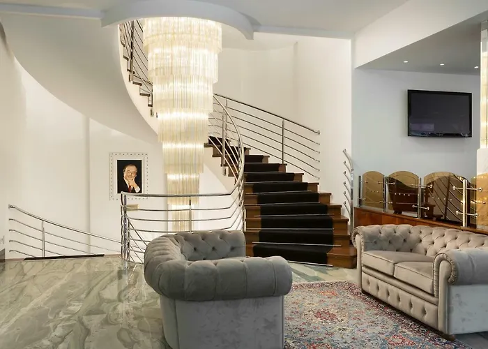 Continental Hotel 4*
