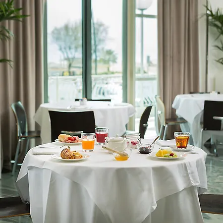 Continental 4*