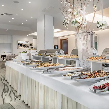 Continental Hotel 4*