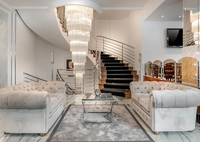 Отель Continental Римини